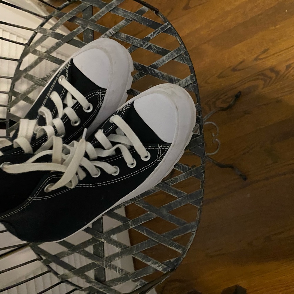 Converse like new